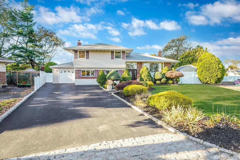 9 Dean Court Commack NY 11725