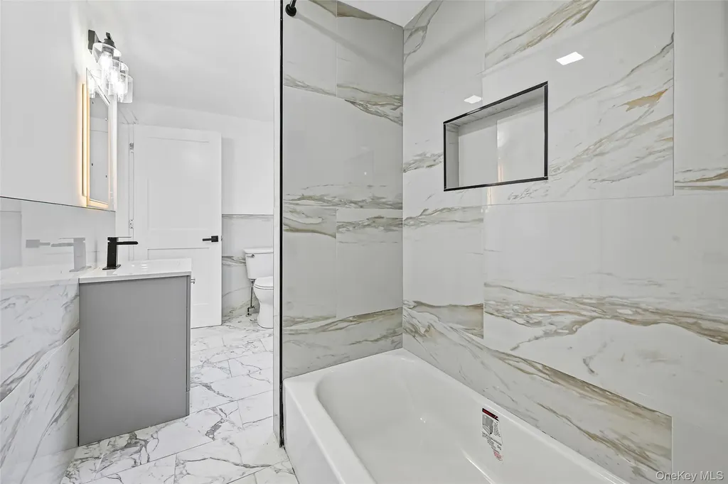 72 Woodside Avenue Freeport NY 11520