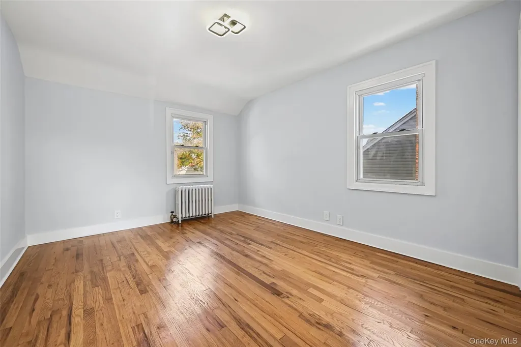 72 Woodside Avenue Freeport NY 11520