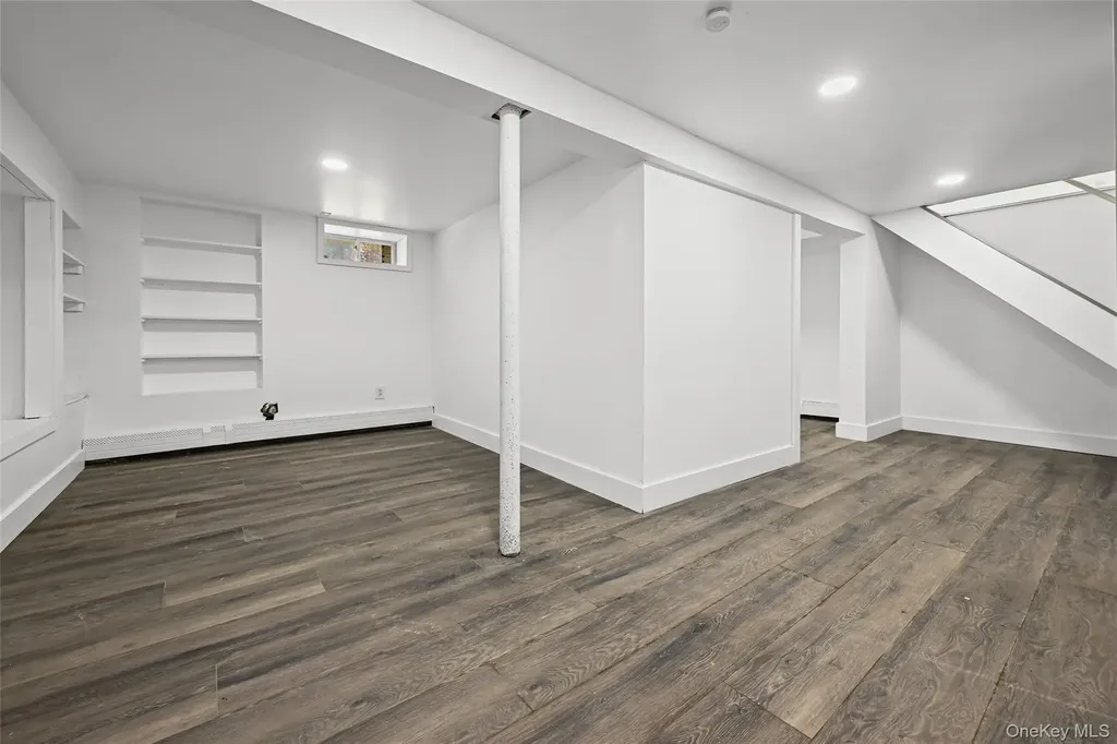 72 Woodside Avenue Freeport NY 11520