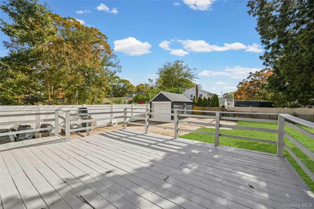 72 Woodside Avenue Freeport NY 11520