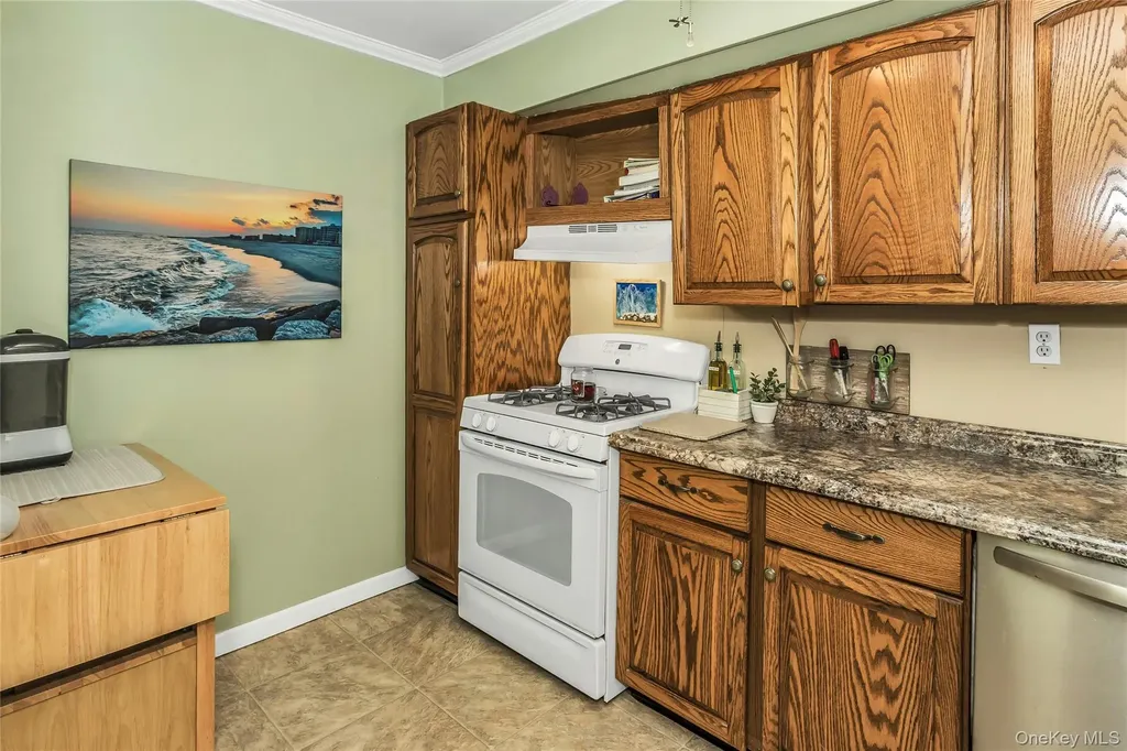 25 Neptune Boulevard Long Beach NY 11561