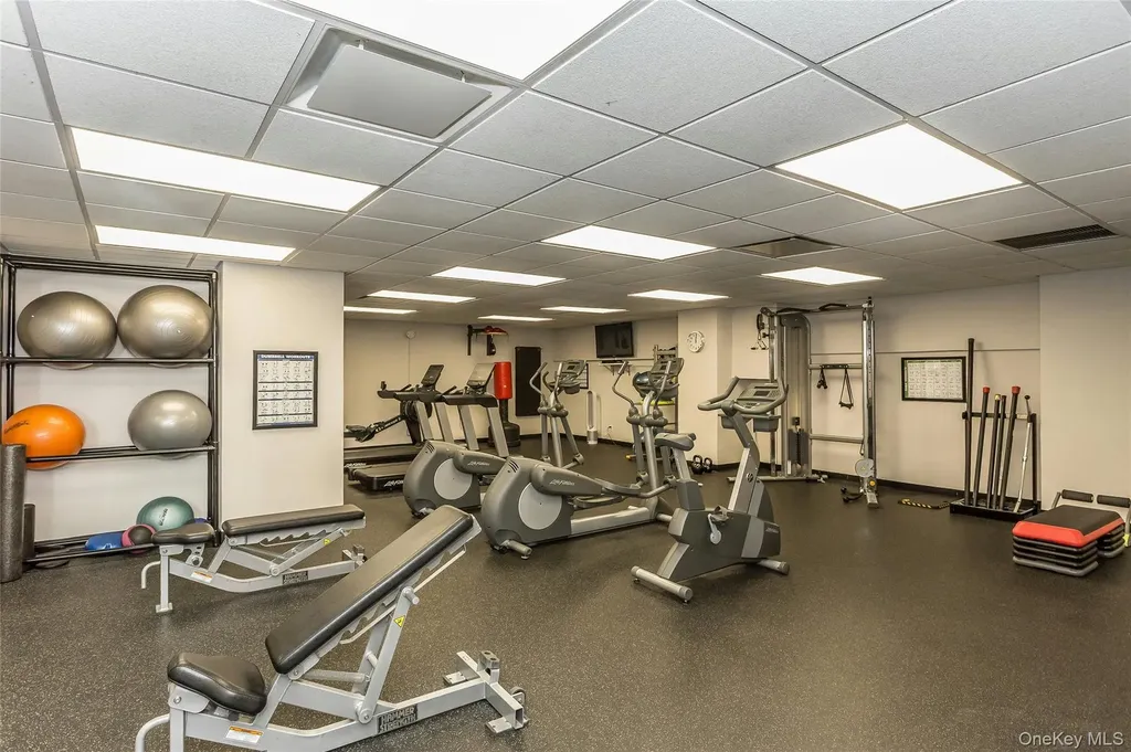 25 Neptune Boulevard Long Beach NY 11561