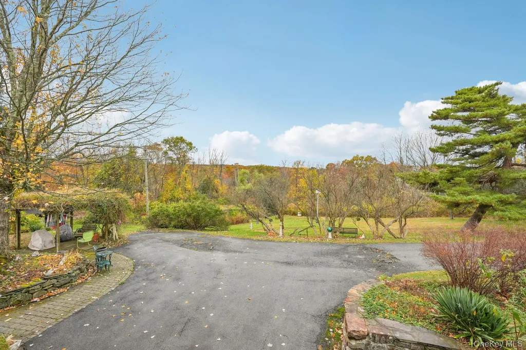 2 Berry Road Monroe NY 10950