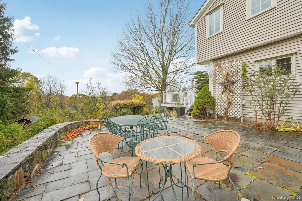 2 Berry Road Monroe NY 10950