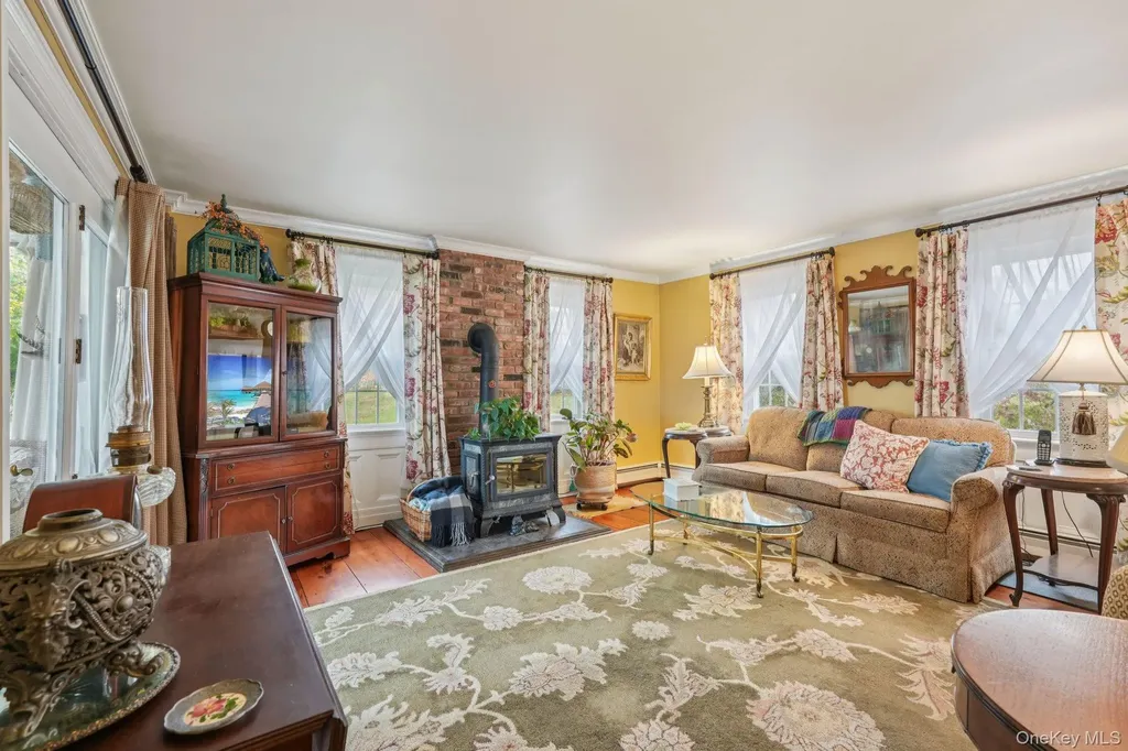 2 Berry Road Monroe NY 10950