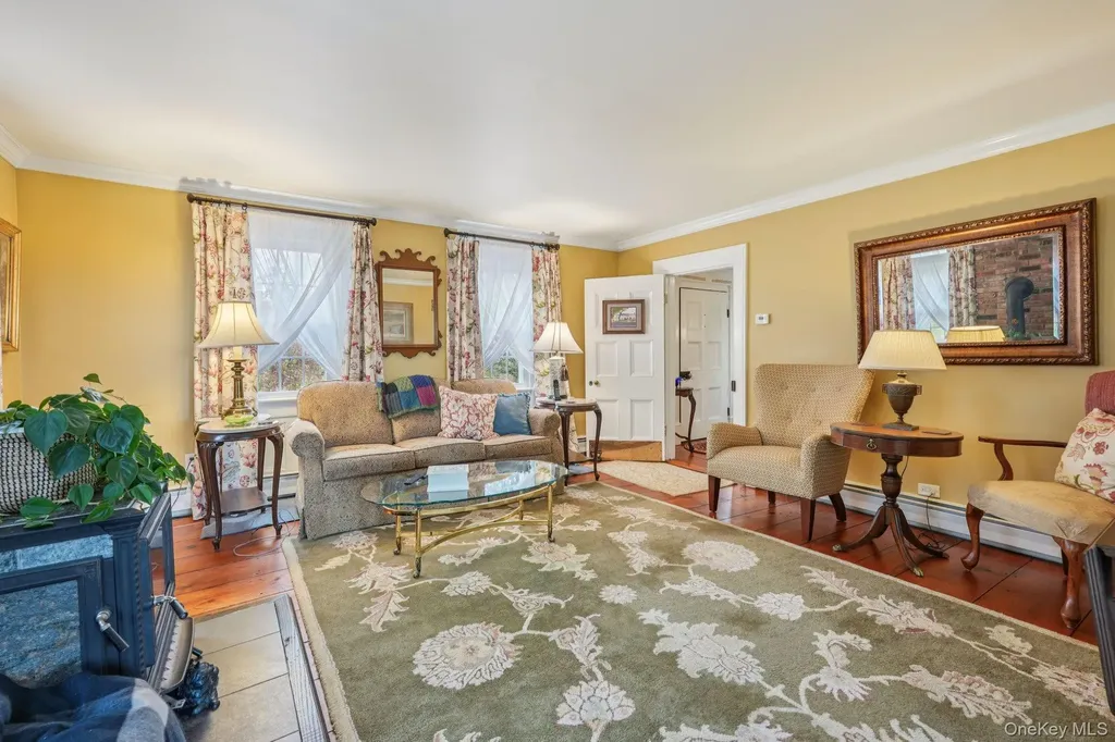 2 Berry Road Monroe NY 10950