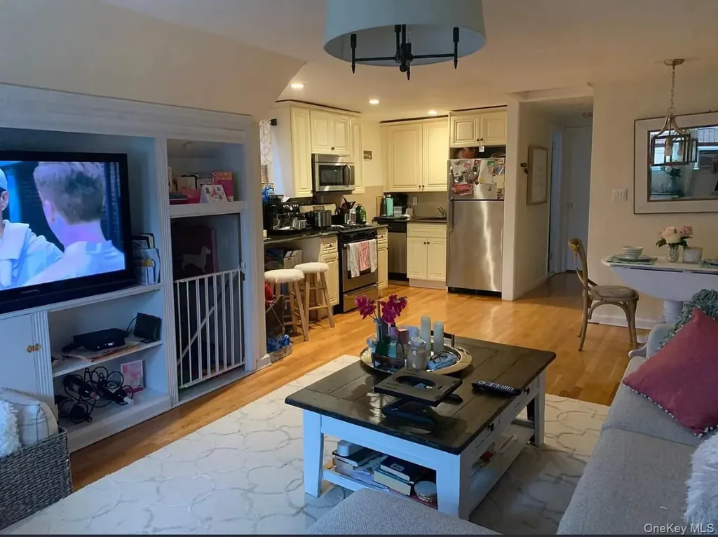 509 Neptune Boulevard Long Beach NY 11561