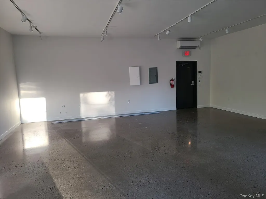 1636 Route 9g Hyde Park NY 12538