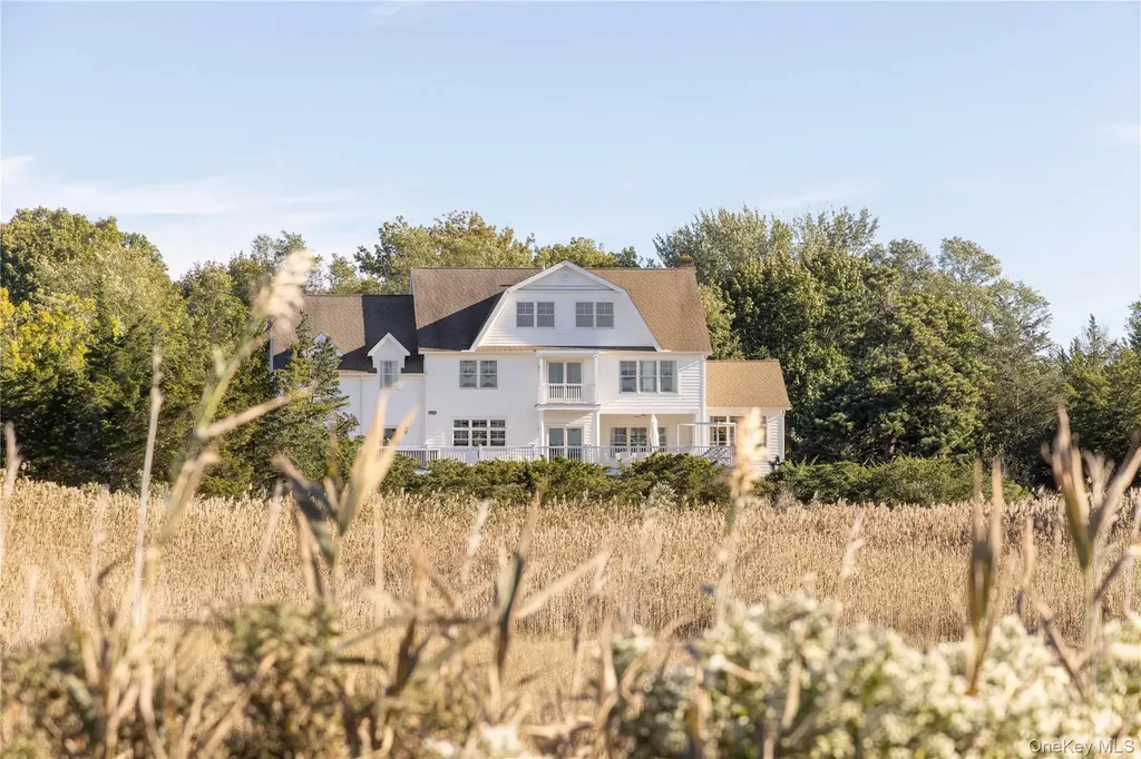 105 Waterview Drive Southold NY 11971