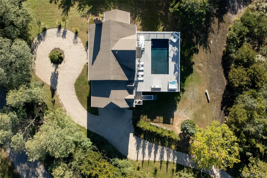 105 Waterview Drive Southold NY 11971