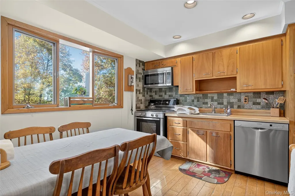 32 Dallas Drive Monroe NY 10950