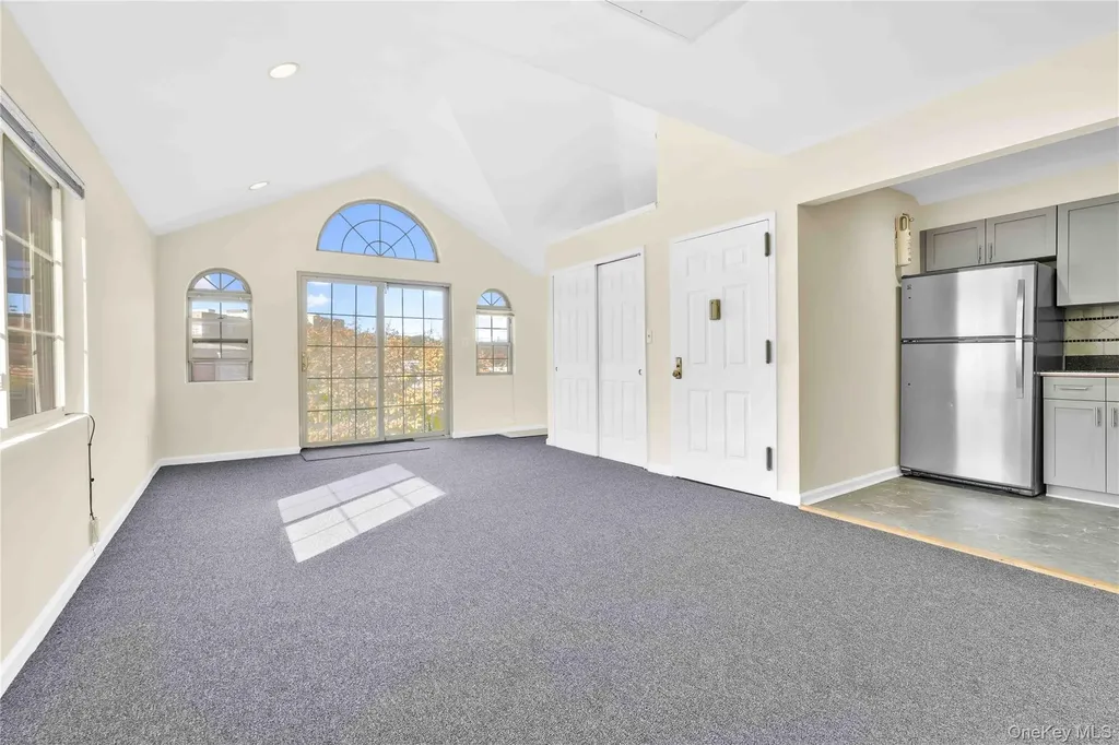 88-20 70th Road Forest Hills NY 11375