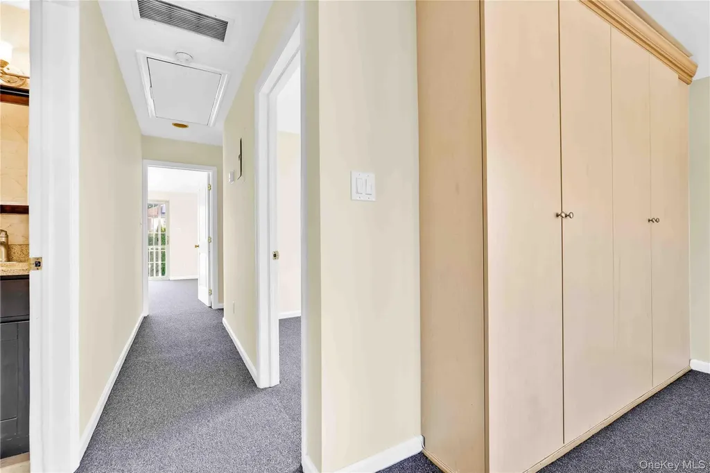 88-20 70th Road Forest Hills NY 11375