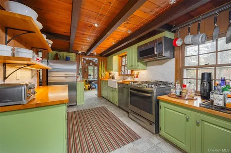9 Barrett Circle Court Carmel NY 10512