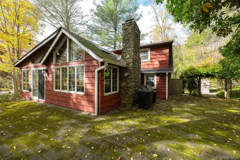 9 Barrett Circle Court Carmel NY 10512