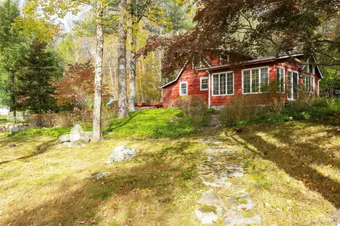 9 Barrett Circle Court Carmel NY 10512