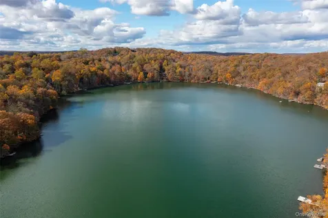 9 Barrett Circle Court Carmel NY 10512