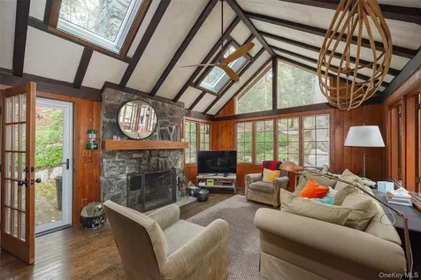 9 Barrett Circle Court Carmel NY 10512