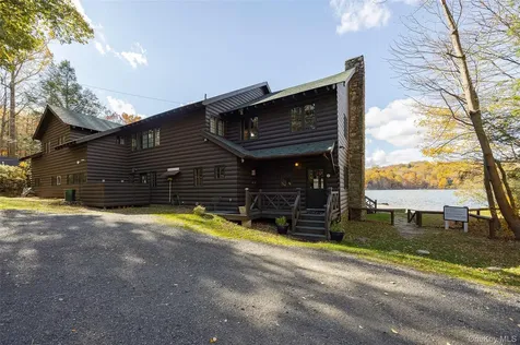 9 Barrett Circle Court Carmel NY 10512