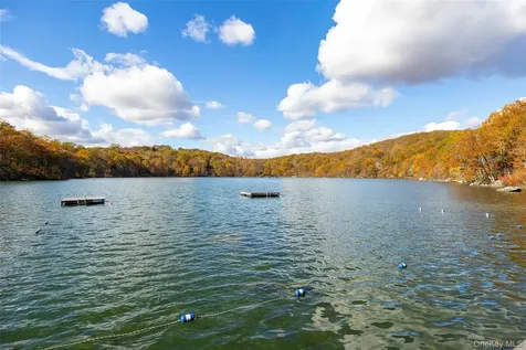 9 Barrett Circle Court Carmel NY 10512