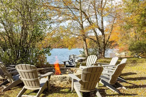 9 Barrett Circle Court Carmel NY 10512