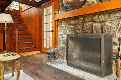 9 Barrett Circle Court Carmel NY 10512
