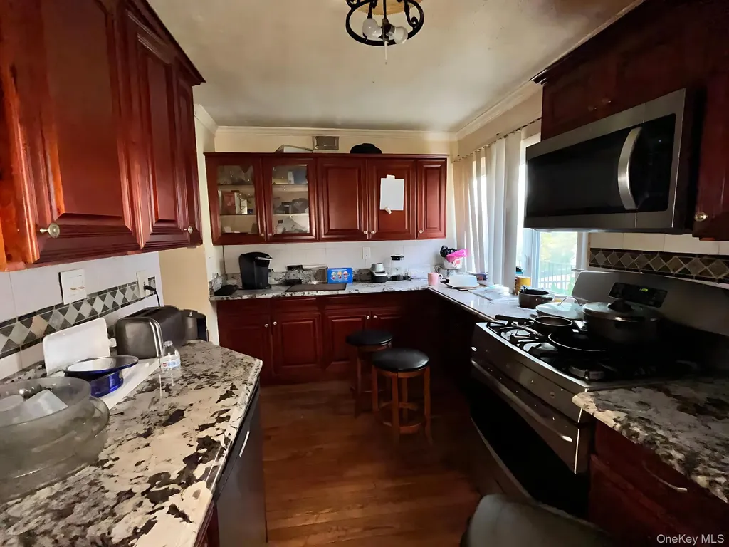 46 Heathcote Road Yonkers NY 10710