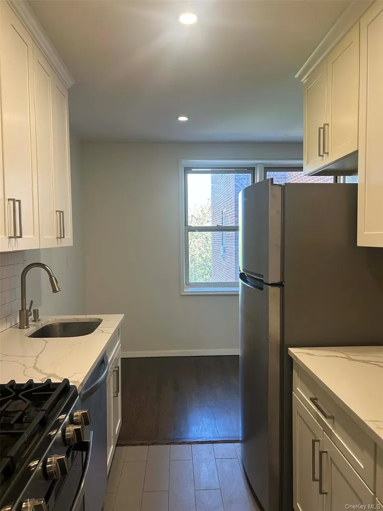 1111 Midland Avenue Bronxville NY 10708