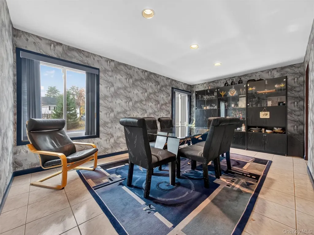 2 Kings Gate Road Suffern NY 10901