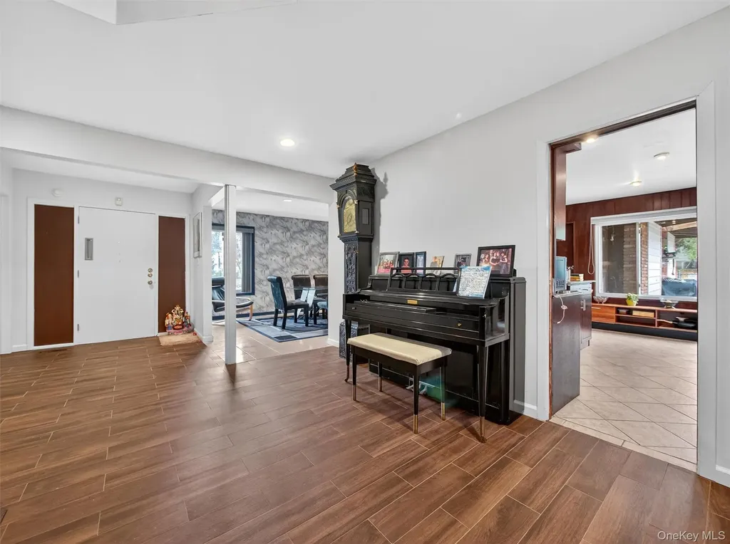 2 Kings Gate Road Suffern NY 10901