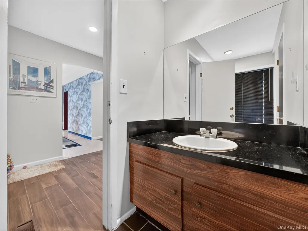 2 Kings Gate Road Suffern NY 10901