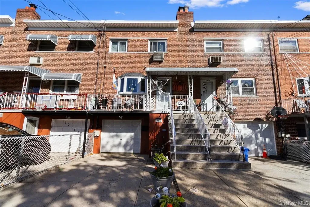1012 Vincent Avenue Bronx NY 10465