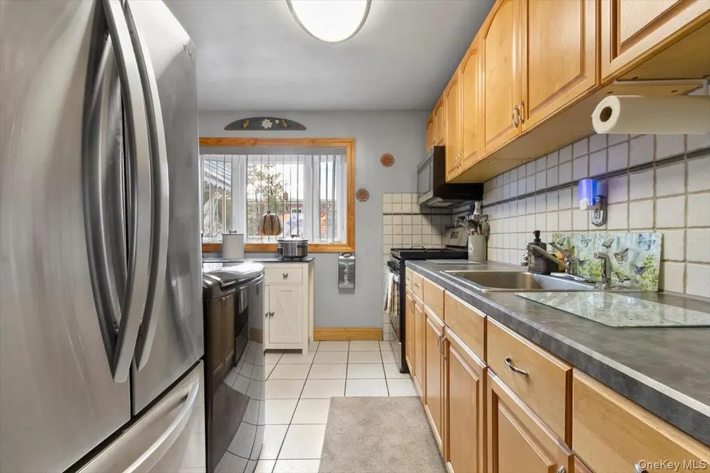 1012 Vincent Avenue Bronx NY 10465