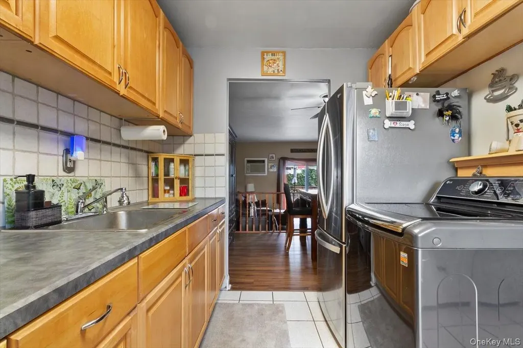 1012 Vincent Avenue Bronx NY 10465