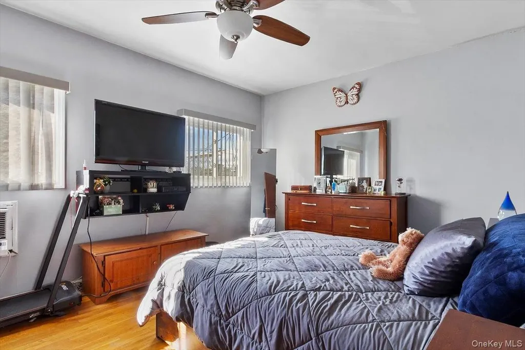 1012 Vincent Avenue Bronx NY 10465