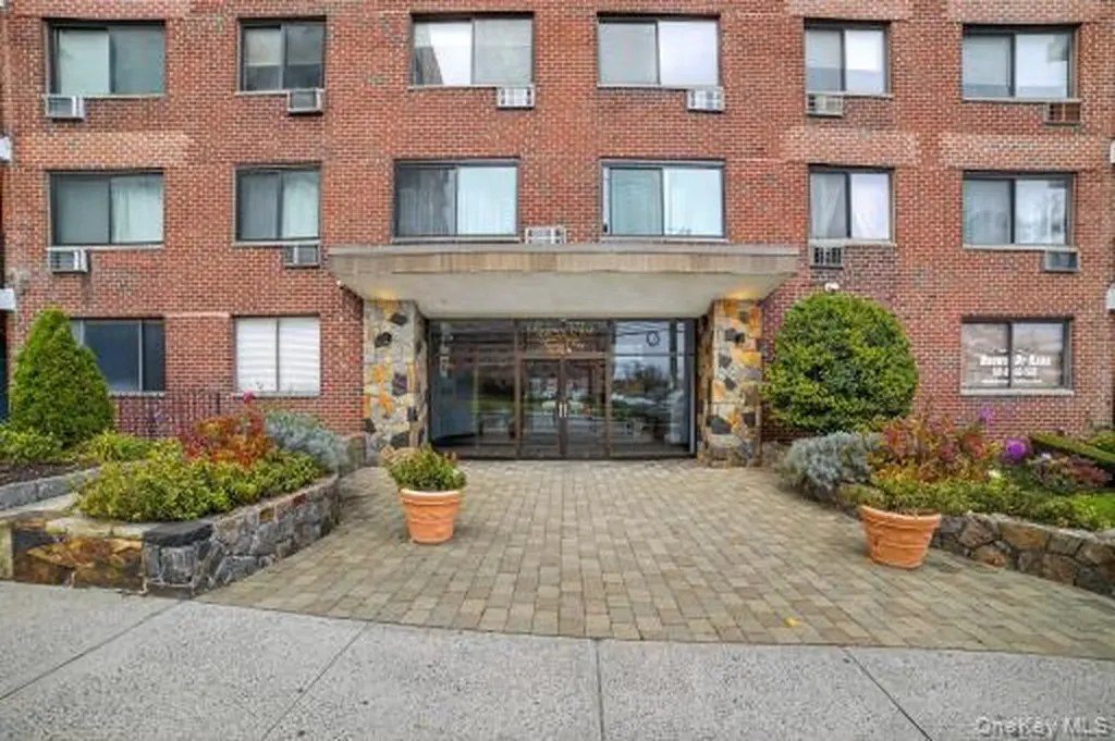 25 Lake Street White Plains NY 10603