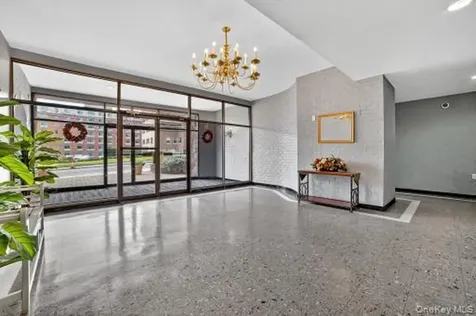 25 Lake Street White Plains NY 10603