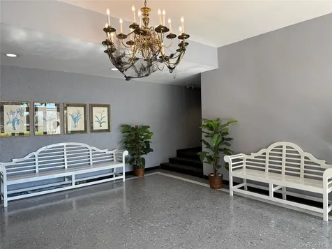 25 Lake Street White Plains NY 10603