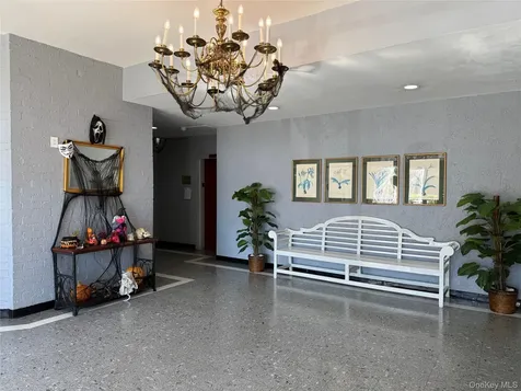 25 Lake Street White Plains NY 10603