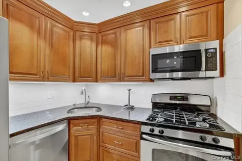 25 Lake Street White Plains NY 10603