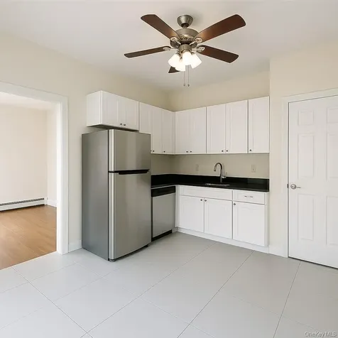 39 W Main Street Middletown NY 10940
