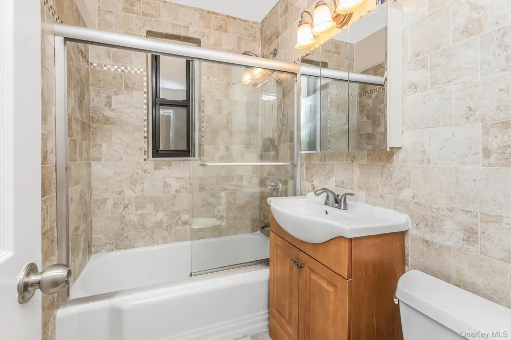3840 Greystone Bronx NY 10463