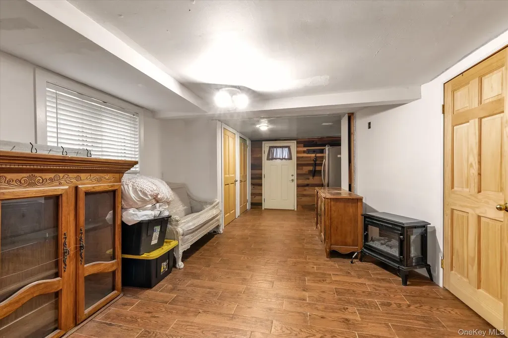 26 Cheshire Road Inwood NY 11096