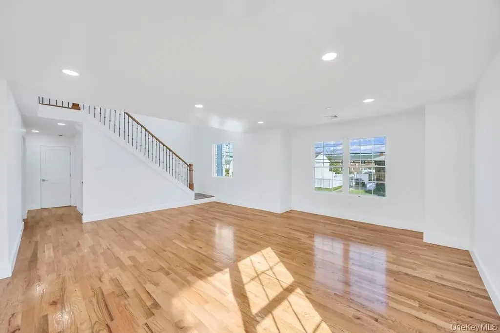 322 Miller Avenue Freeport NY 11520