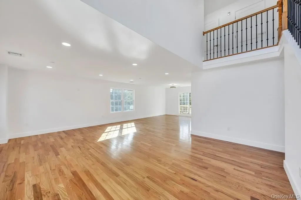 322 Miller Avenue Freeport NY 11520