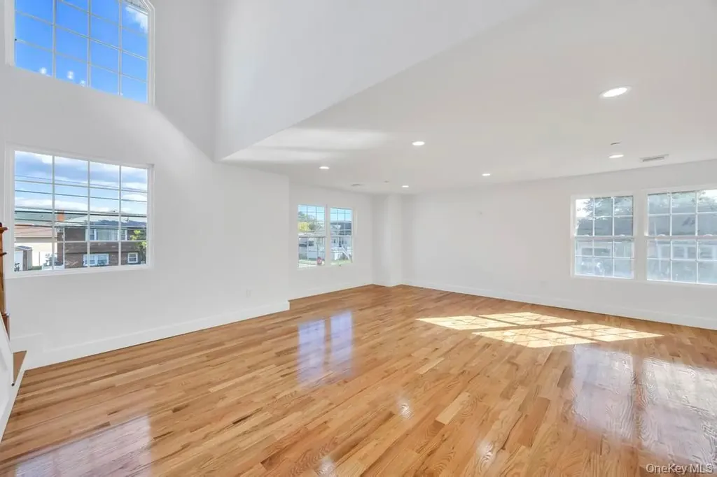 322 Miller Avenue Freeport NY 11520