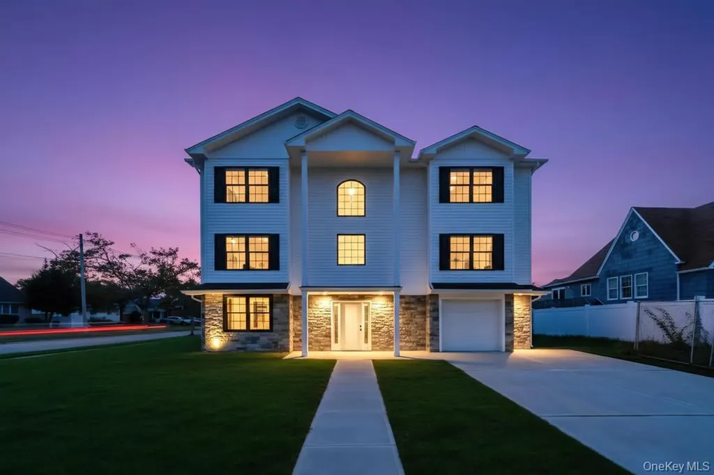322 Miller Avenue Freeport NY 11520