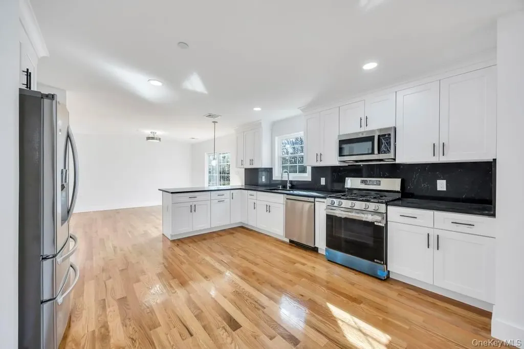 322 Miller Avenue Freeport NY 11520