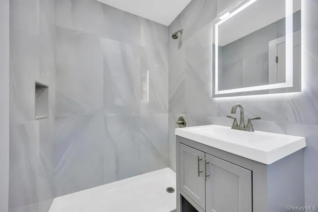 322 Miller Avenue Freeport NY 11520